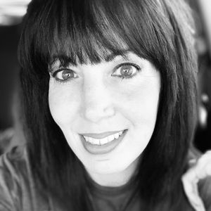 Meet your Posher, Monique